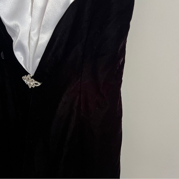 Vintage Reggio Elegant Black and White Burgundy Evening Gown-Size 8 - Picture 8 of 11